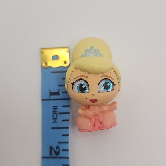 Disney Doorables Series 7 Rare "Charlotte" from The Princess and the Frog - Picture 8 of 10